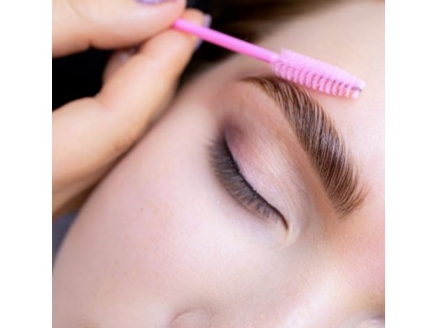 Antakių laminavimas, stiprinimas KERATINU ir dažymas, "OLD TOWN SPA" masažo ir grožio klinikoje Vilniuje